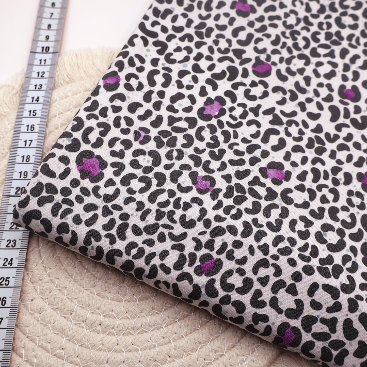 VORBESTELLUNG Baumwolljersey LEOLOVE - Violett