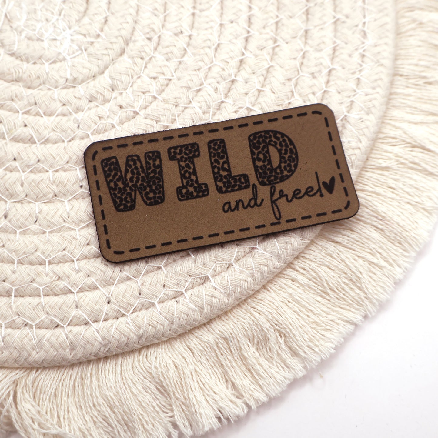 Wild And Free - Kunstleder Patch zum Aufbügeln