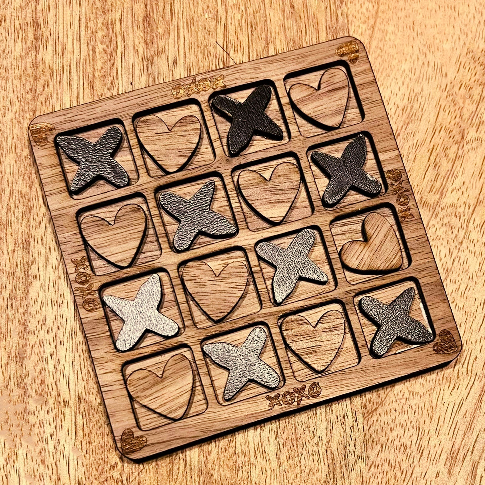 Lasercut XOXO